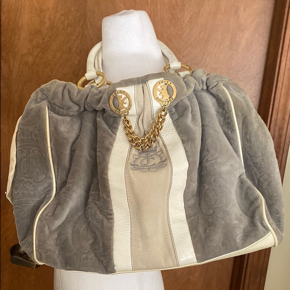 Juicy Couture Handbags - Adorable Vintage Juicy Couture Purse 🩶 🤍